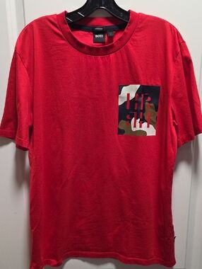 Boss Red Short-Sleeve Tee with Camo Pocket Graphic